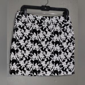 Mario Serrani Black and White Floral Mini Skirt